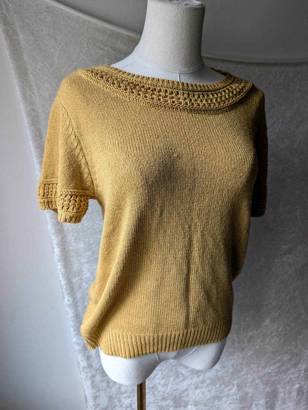 Anthropologie Short Sleeve Acrylic Knit Sweater Yellow Mustard